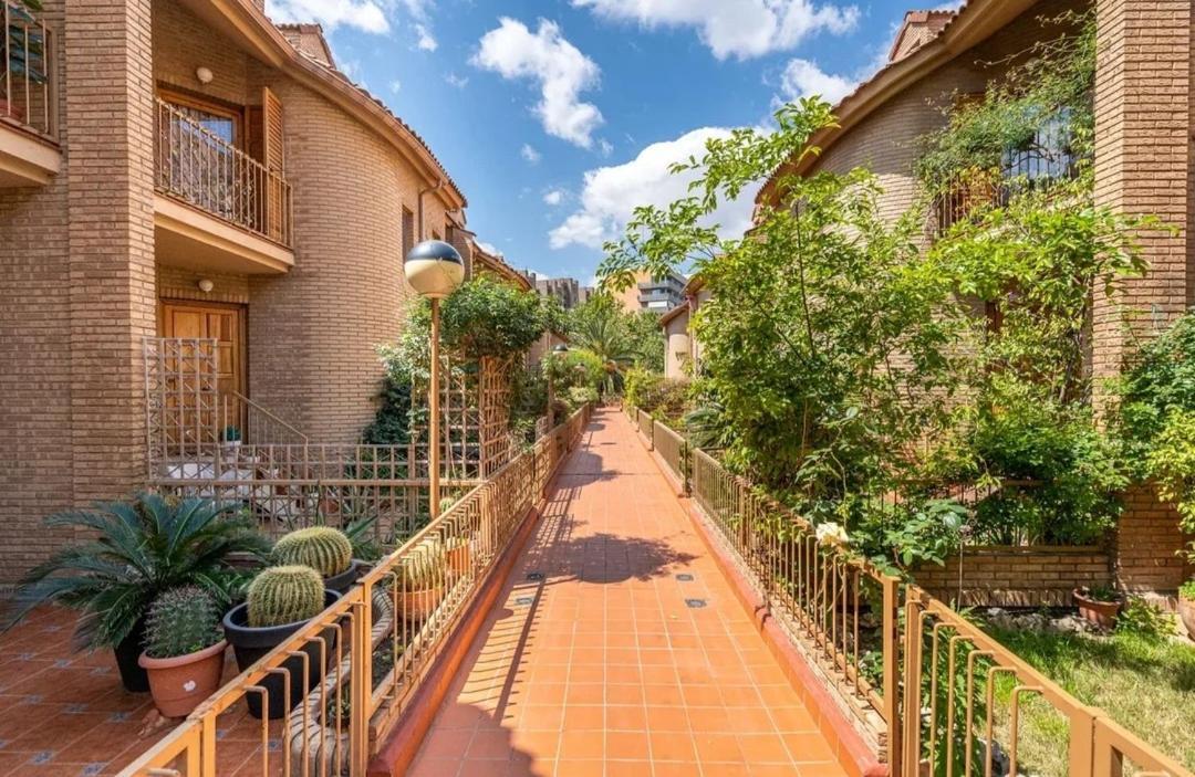 Palau 2 Apartamento Valência Exterior foto